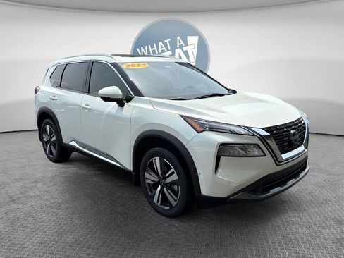 Used 2023 Nissan Rogue SL w/ SL Premium Package image 1