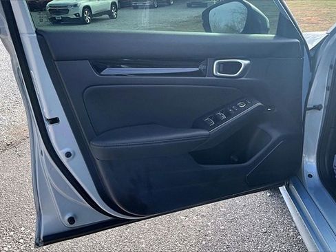 Used 2023 Honda Civic Touring image 23