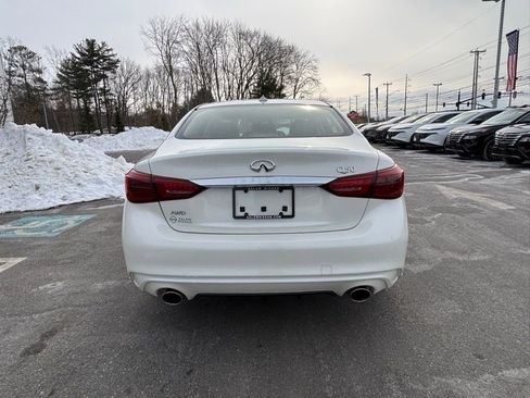 Used 2018 INFINITI Q50 Luxe w/ Essential Package (3.0T Luxe) image 4