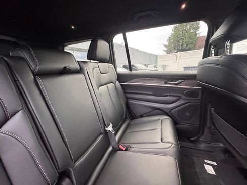 New 2026 Jeep Grand Cherokee L Limited AWD/4WD image 22