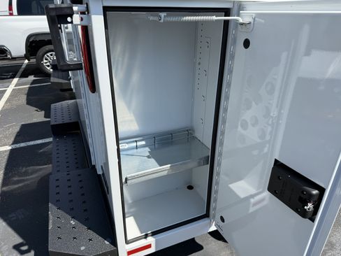 New 2025 Chevrolet Express 3500 w/ Power Convenience Package image 9