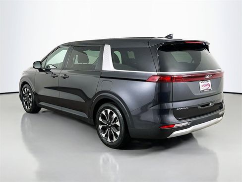 Certified 2024 Kia Carnival EX image 19