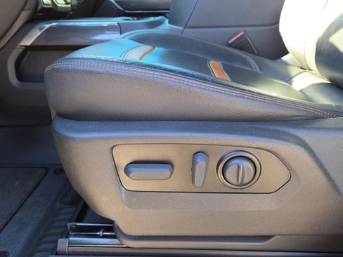 Used 2021 GMC Sierra 1500 AT4 image 16