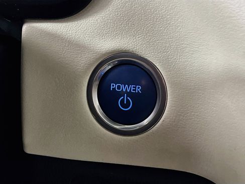 Used 2024 Toyota Tundra Capstone AWD/4WD image 22