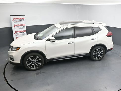 Used 2019 Nissan Rogue SL w/ Premium Package AWD/4WD image 13