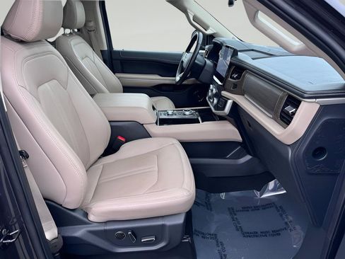 Used 2024 Ford Expedition Limited AWD/4WD image 29