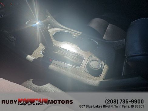 Used 2019 GMC Acadia SLT AWD/4WD image 22