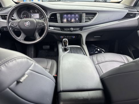 Used 2020 Buick Enclave Essence w/ Sound and Sites Package image 19