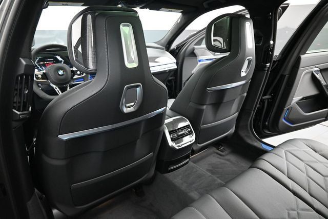 New 2026 BMW 760i xDrive w/ Executive Package AWD/4WD image 22