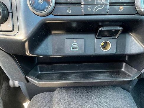 Certified 2025 Ford F250 XLT image 17
