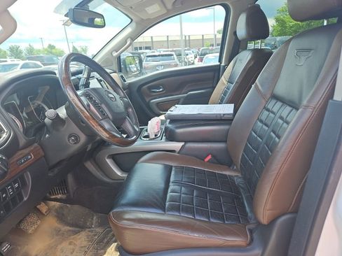 Used 2017 Nissan Titan Platinum Reserve w/ Off-Road Package AWD/4WD image 16