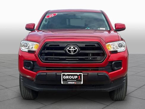 Used 2016 Toyota Tacoma SR RWD image 3