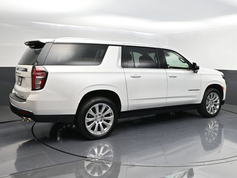 Certified 2022 Chevrolet Suburban Premier AWD/4WD image 7
