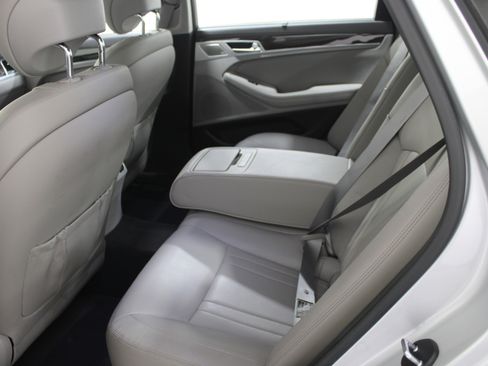 Used 2018 Genesis G80 3.8 w/ Option Group 02 image 20