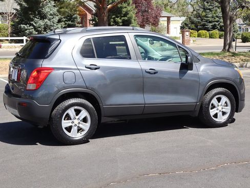 Used 2016 Chevrolet Trax LT w/ LT Convenience Package image 3