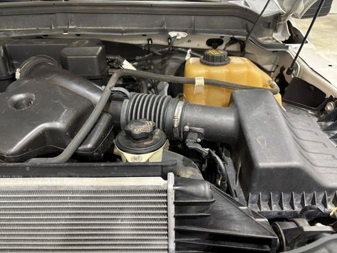 Used 2013 Ford F250 XL w/ Skid Plate Pkg image 25