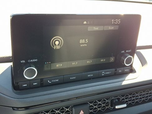 Used 2023 Honda Accord EX image 17