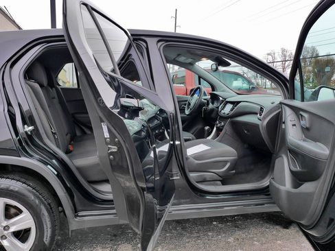 Used 2020 Chevrolet Trax LS w/ Tint and Cruise Package image 10