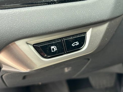 Used 2025 Lexus RX 350 w/ Accessory Package (P3) AWD/4WD image 27