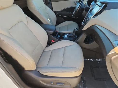 Used 2019 Hyundai Santa Fe XL image 23