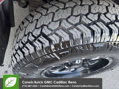 Used 2011 GMC Yukon XL SLT AWD/4WD image 46