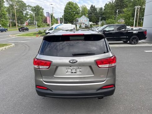 Used 2016 Kia Sorento AWD w/ LX Convenience Package image 7