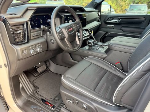 New 2026 GMC Sierra 1500 AT4X image 12