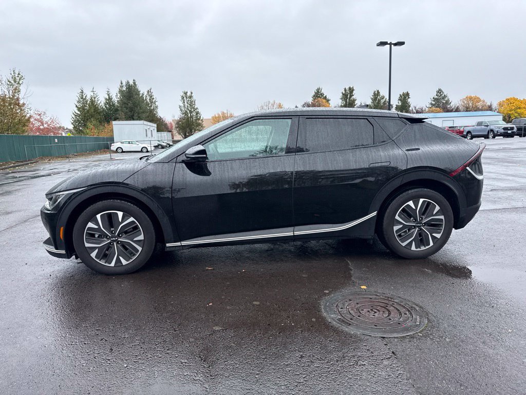 Used 2024 Kia EV6 Light AWD/4WD image 4