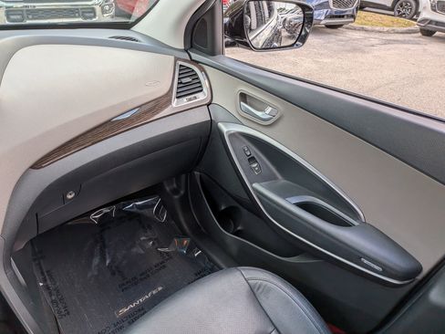 Used 2018 Hyundai Santa Fe Sport w/ 2.4L Value Package 02 FWD image 18