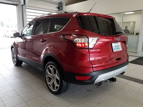 Used 2017 Ford Escape Titanium w/ Equipment Group 301A AWD/4WD image 19