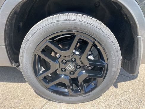 Certified 2024 Honda Passport Black Edition image 32