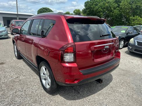 Used 2016 Jeep Compass Latitude image 4