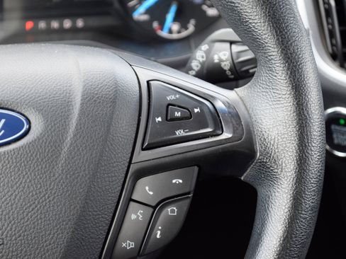 Certified 2020 Ford Edge SE FWD image 10