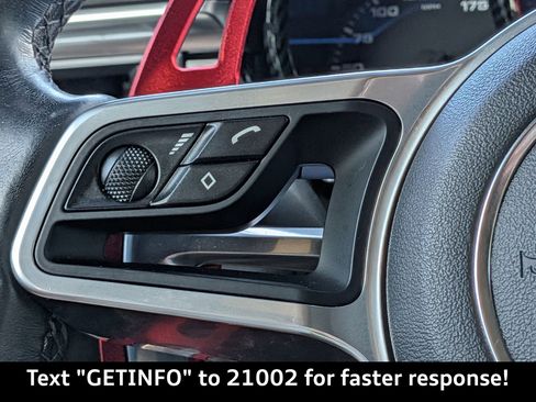 Used 2020 Porsche Macan image 32