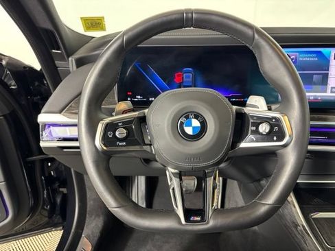Used 2025 BMW 760i xDrive AWD/4WD image 12