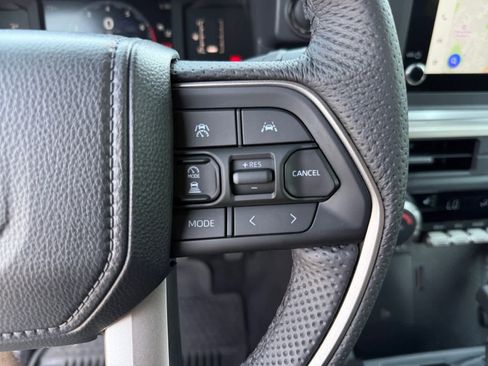 Used 2025 Toyota Tacoma SR5 image 23