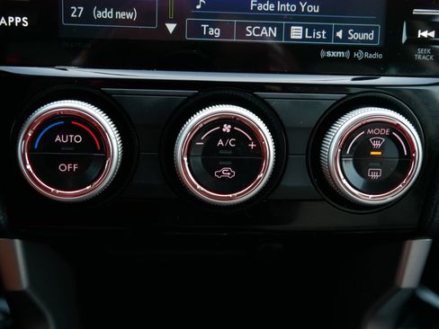 Used 2018 Subaru Forester 2.5i Premium w/ All-Weather Package image 23