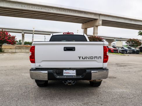 Used 2021 Toyota Tundra SR5 w/ SR5 Leather Package RWD image 8