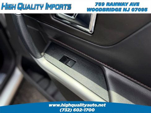 Used 2014 Ford Edge Limited w/ Equipment Group 301A AWD/4WD image 49