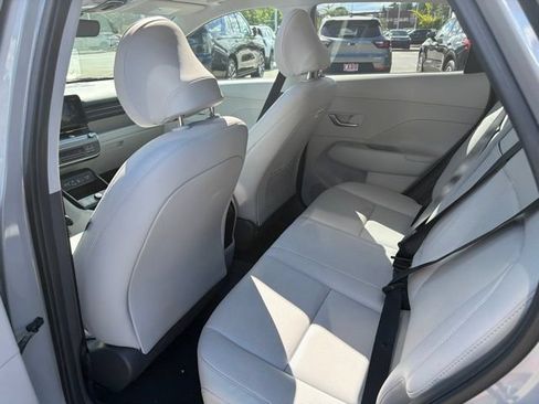 Used 2024 Hyundai Kona Limited AWD/4WD image 28