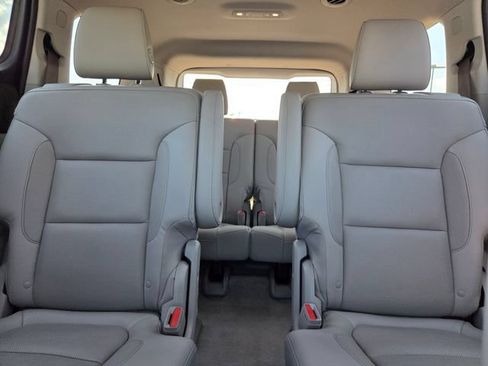 Used 2018 GMC Acadia SLT FWD image 11