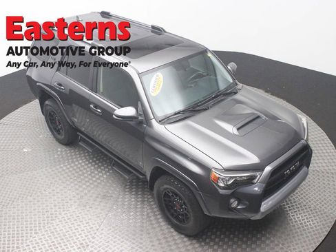 Used 2018 Toyota 4Runner TRD Off-Road Premium image 3
