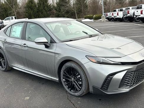 New 2026 Toyota Camry SE image 28