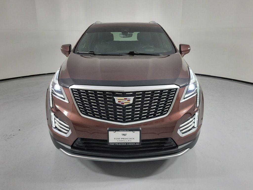 Used 2022 Cadillac XT5 Premium Luxury w/ Technology Package FWD image 2