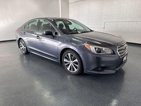 Used 2017 Subaru Legacy 2.5i Limited image 2