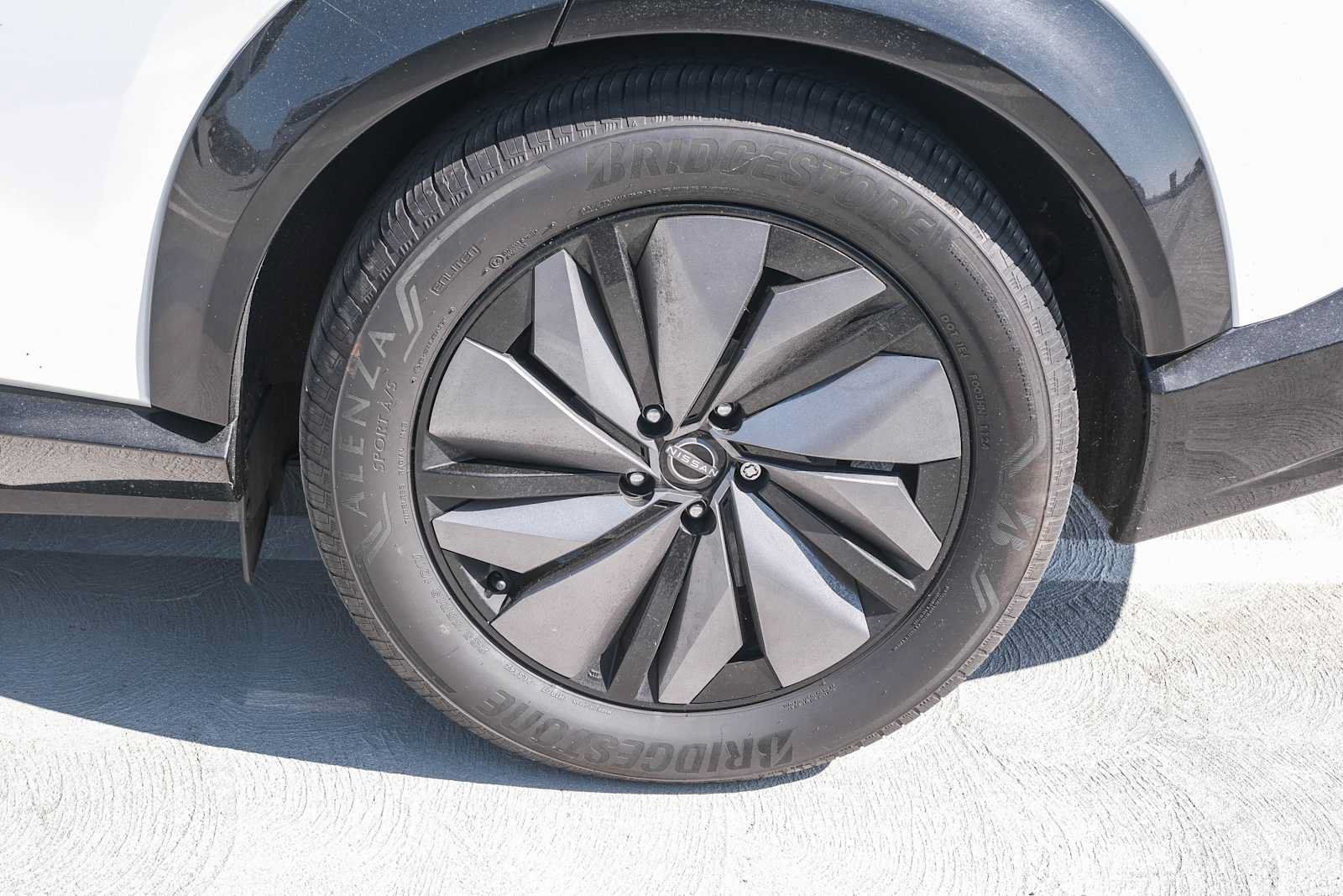 Used 2024 Nissan Ariya FWD image 9