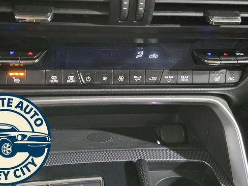 Used 2024 MAZDA CX-90 3.3 Turbo w/ Preferred Plus image 19