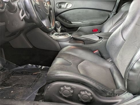 Used 2020 Nissan 370Z Touring Sport image 10