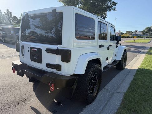Used 2014 Jeep Wrangler Unlimited Sahara w/ Max Tow Package AWD/4WD image 3