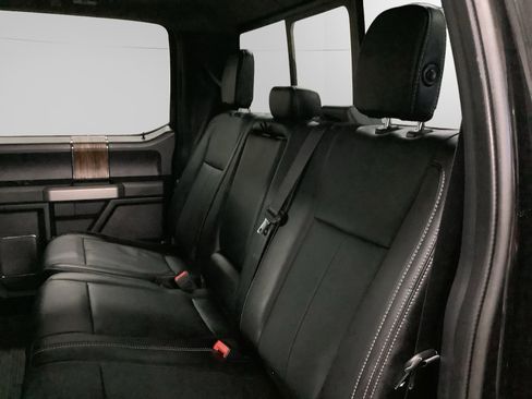 Used 2019 Ford F150 Lariat w/ Equipment Group 502A Luxury image 13